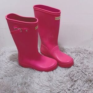 Pink hunter boots